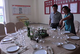 餐饮服务与管理 提升顾客体验的关键